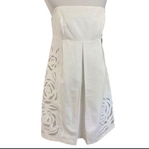 Lilly Pulitzer Classic White Floral Embroidered Strapless Dress size 6